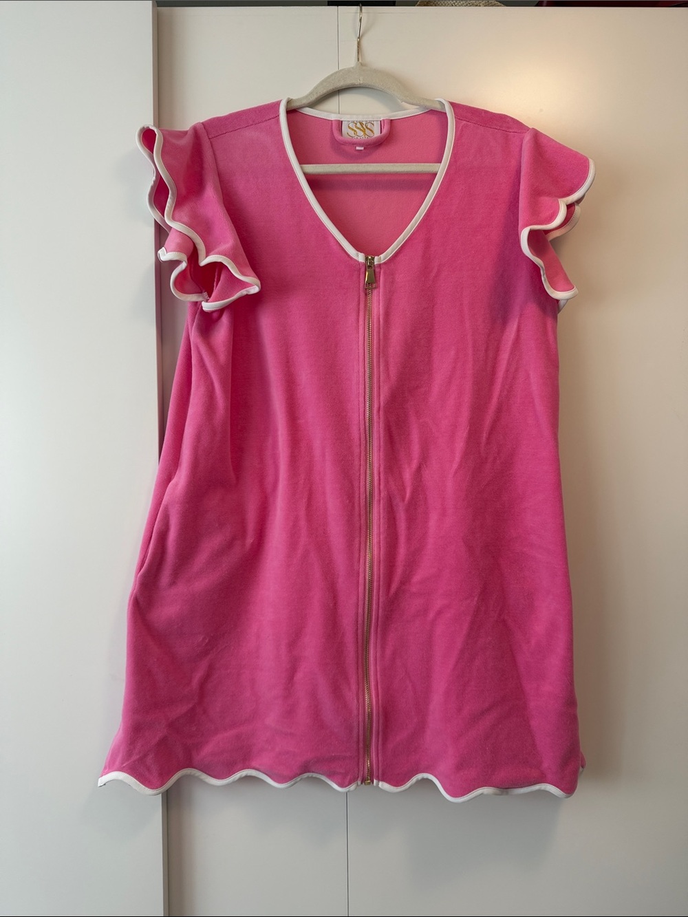SSYS the label Pink zip up robe